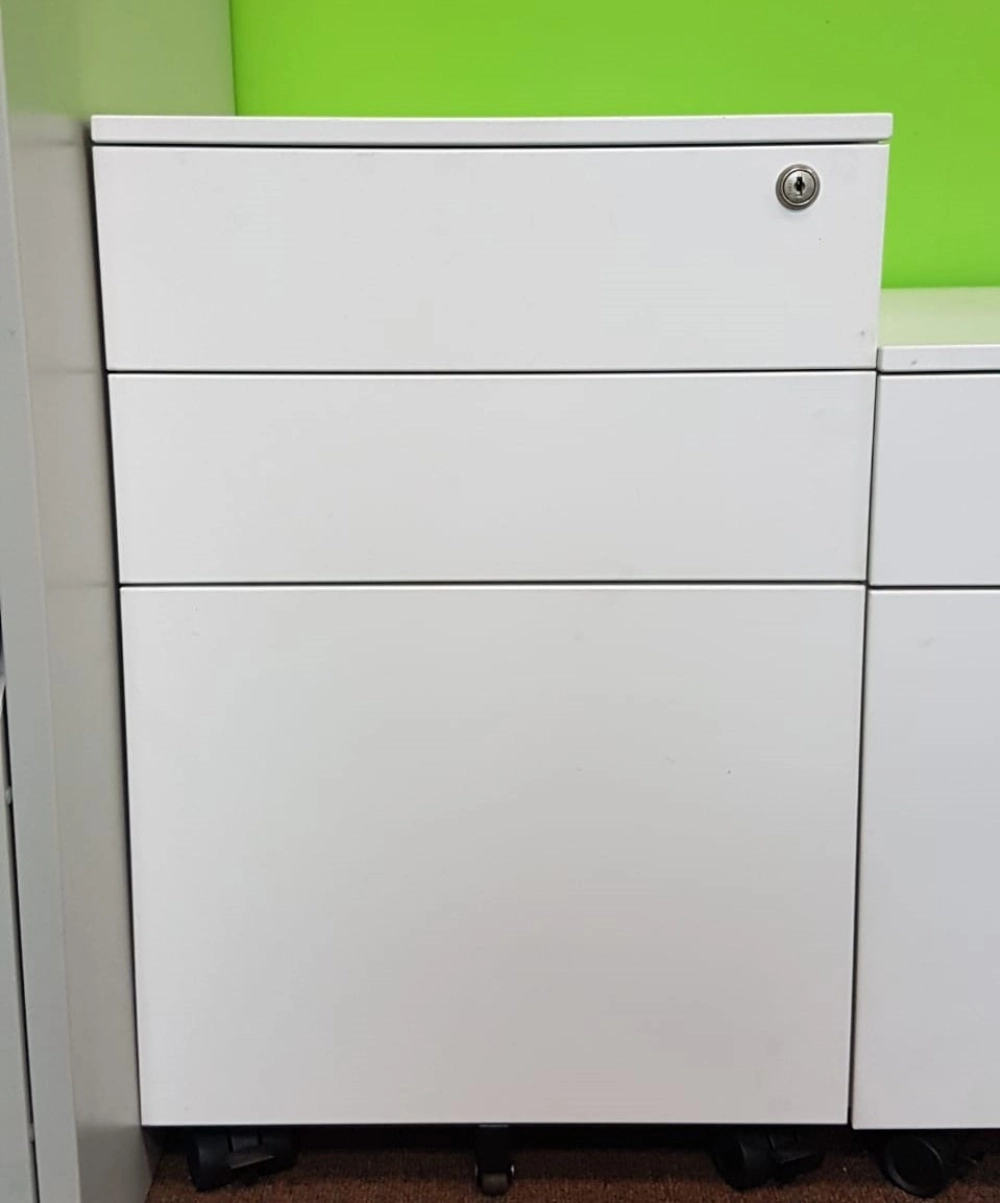 Steel Pedestal